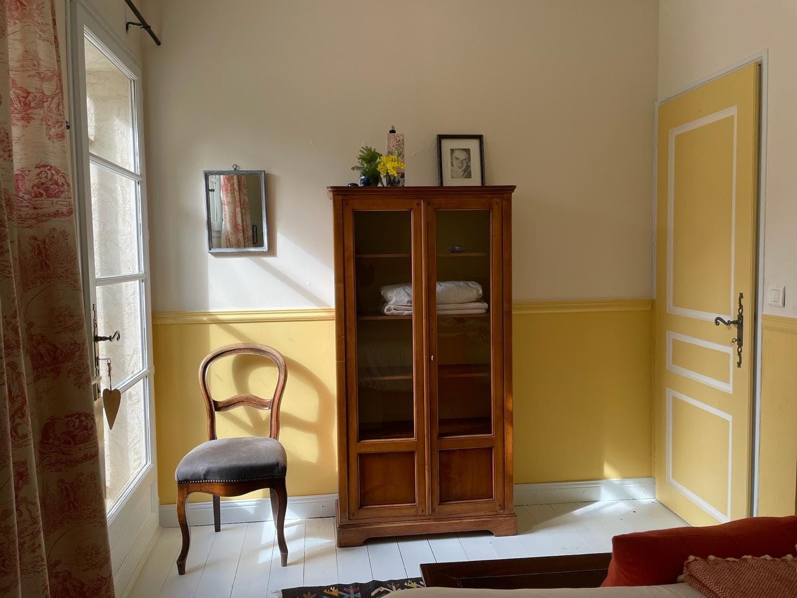 Das gelbe Zimmer — 1/3